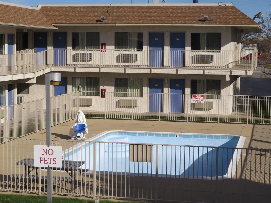Motel 6-Mitchell, Sd Екстериор снимка