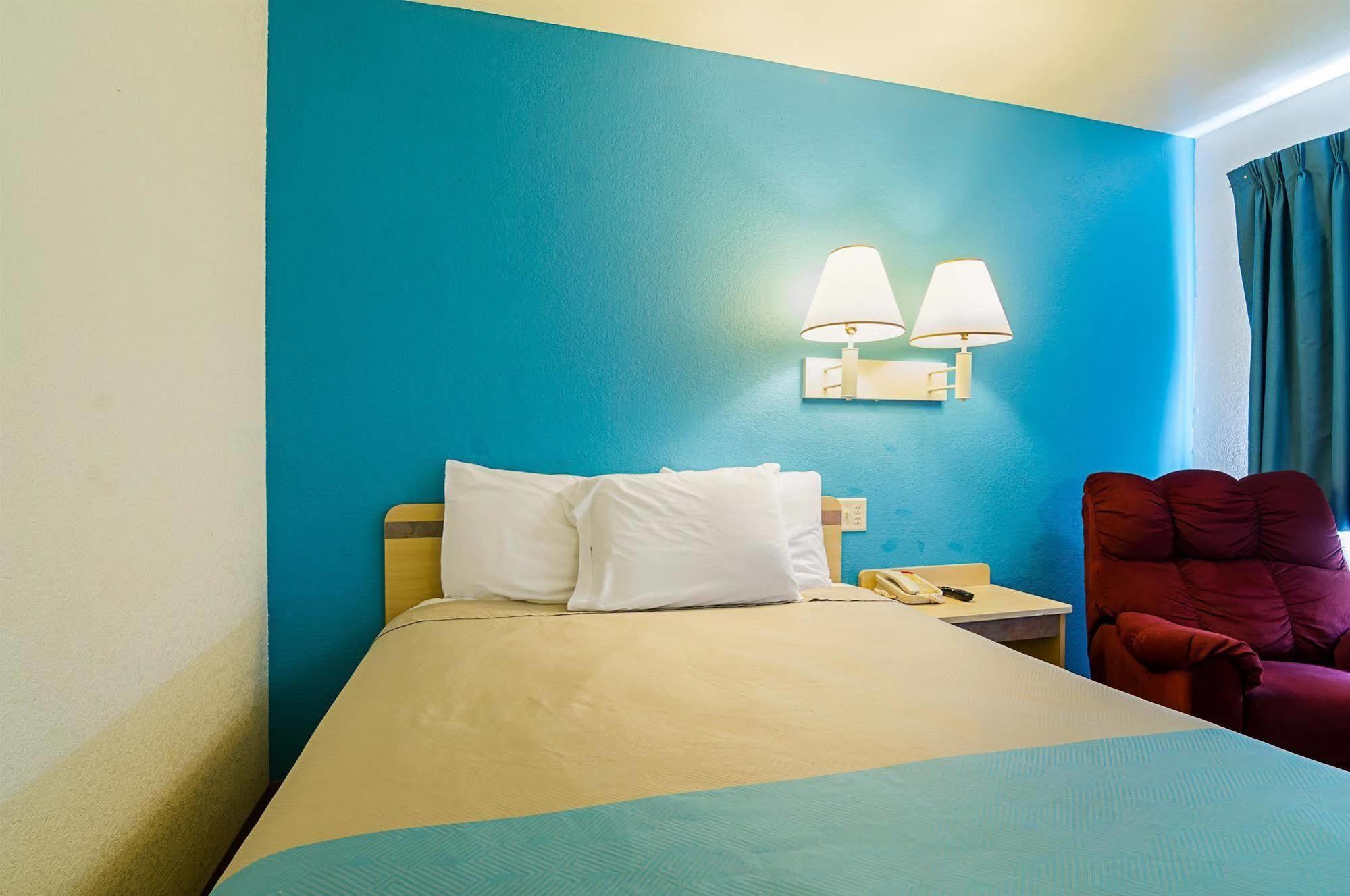 Motel 6-Mitchell, Sd Екстериор снимка