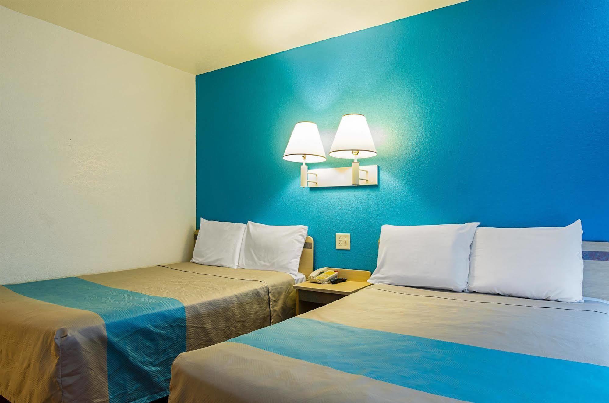 Motel 6-Mitchell, Sd Екстериор снимка