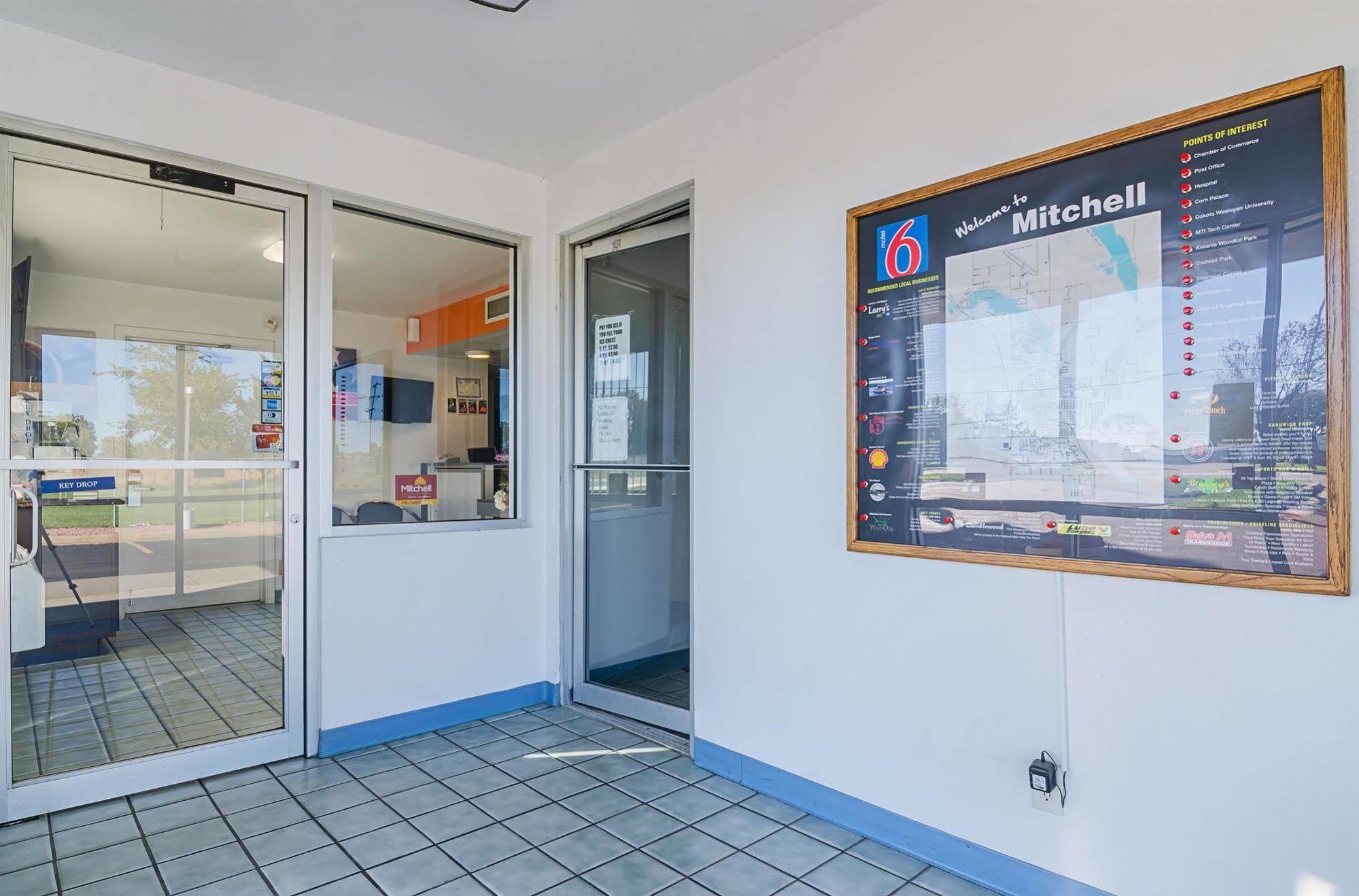 Motel 6-Mitchell, Sd Екстериор снимка
