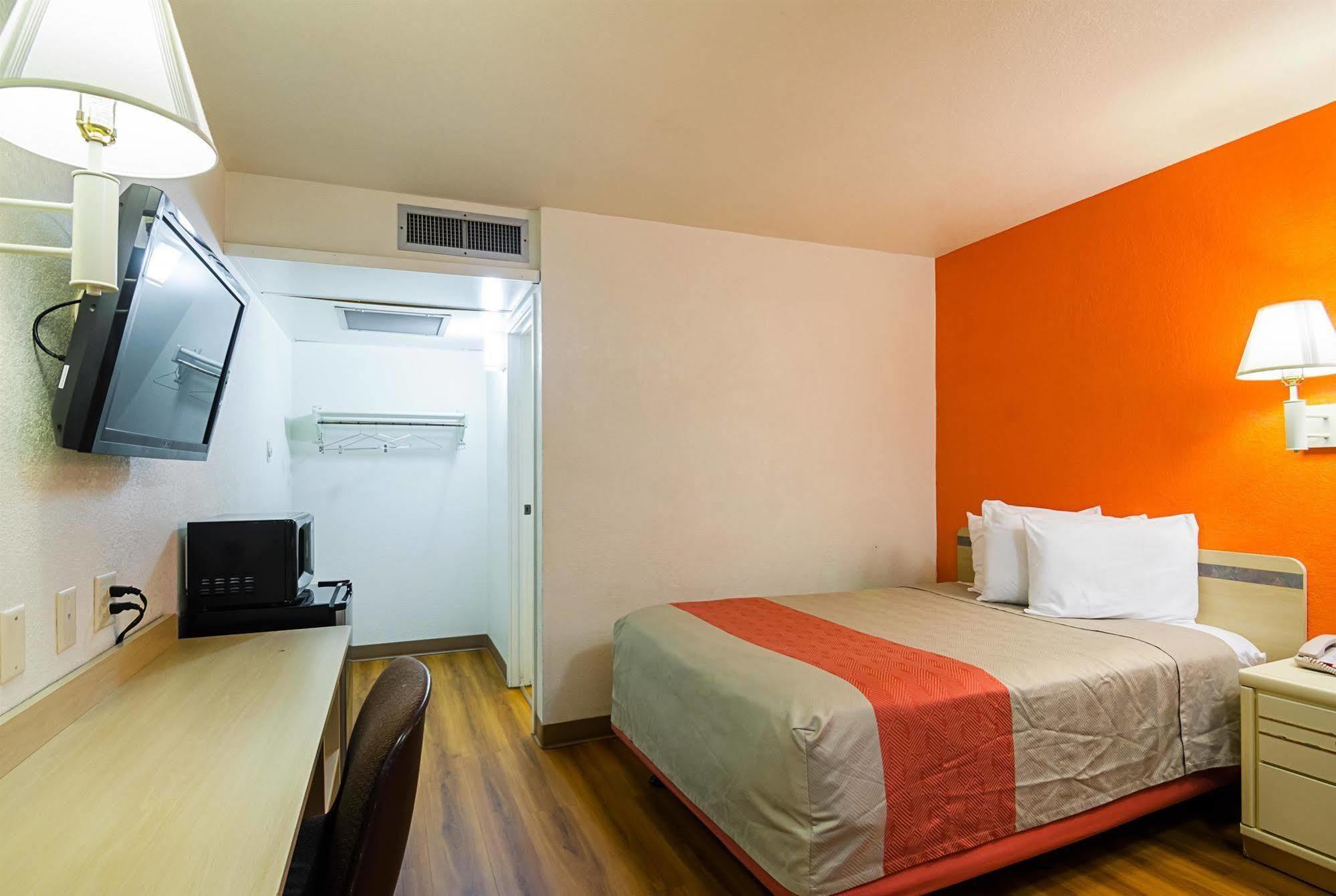 Motel 6-Mitchell, Sd Екстериор снимка